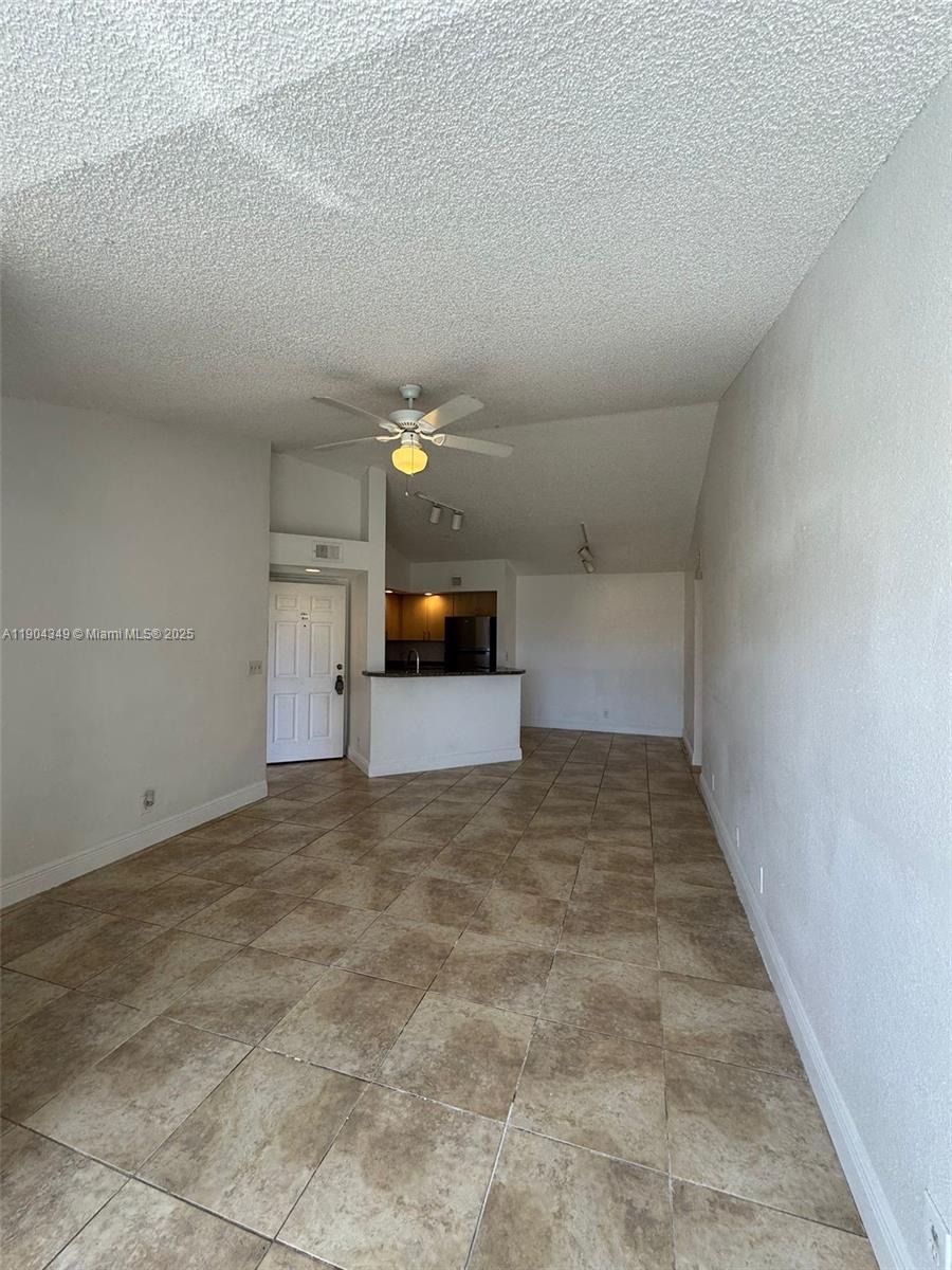 CORAL KEY CONDO - Residential