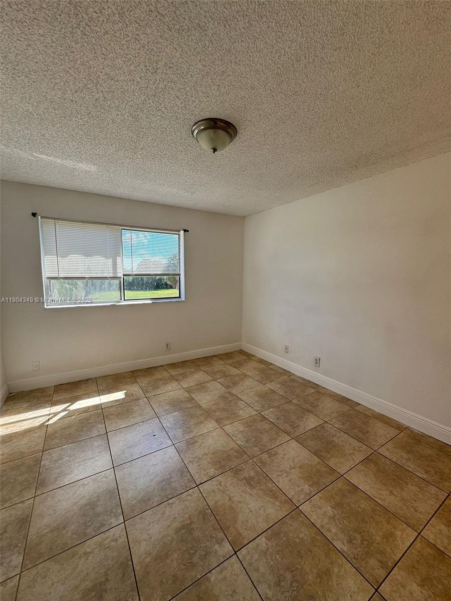 CORAL KEY CONDO - Residential