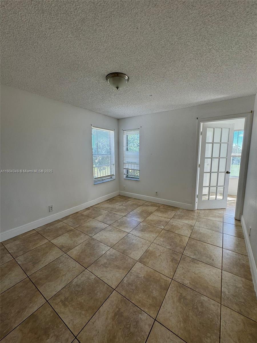 CORAL KEY CONDO - Residential