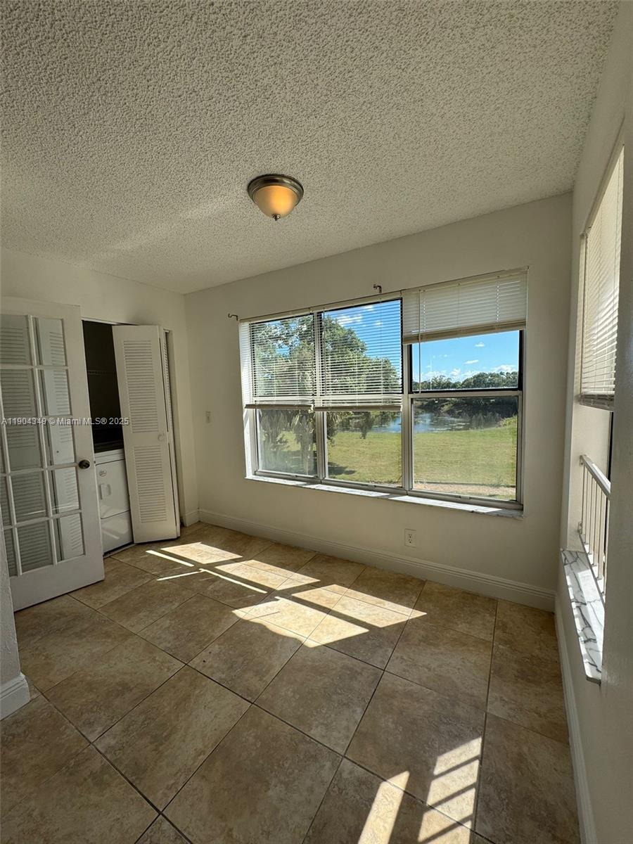 CORAL KEY CONDO - Residential