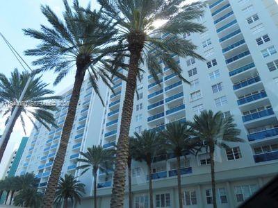 6770 Indian Creek Dr 8B