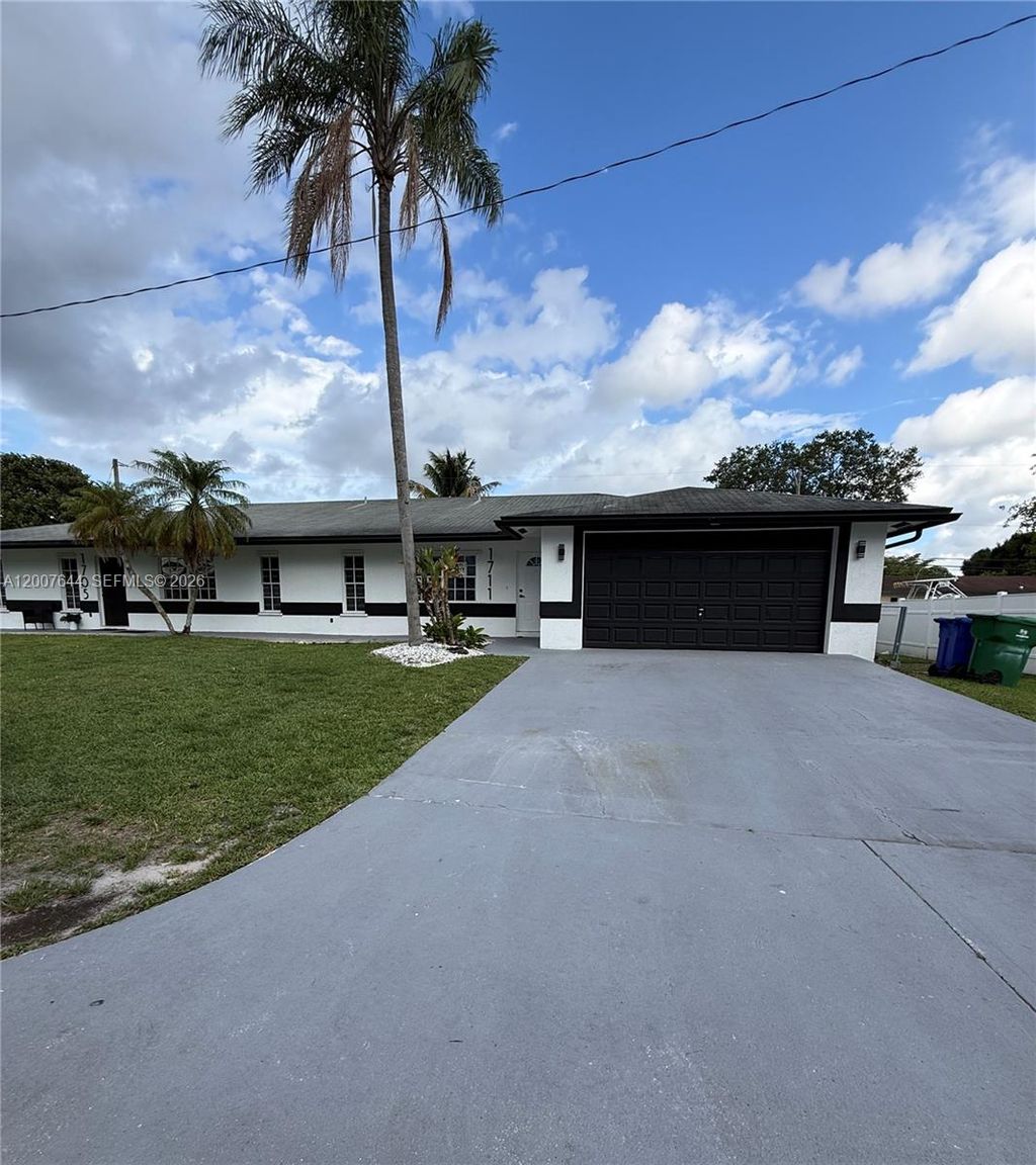Photo of 1711 SW 100th Ave #1-2, Miramar, FL 33025 (MLS # A12007644)