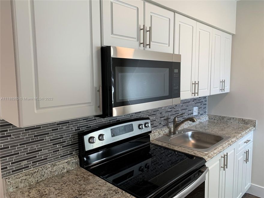 Updated Studio 1 bath apartment in Hollywood! Newly designed kitchen with new backsplash, stainless steel appliances, sink and faucet. New bathroom, and more. Water, trash, sewer, included in the rent, tenant pays electric. On site coin laundry. Apartment is being rented AS IS. Pet friendly with a $25 pet fee added to rent. Monthly gross household income requirements are 3x the base rent, no evictions, no violent criminal history, 1st, last, security to move in.