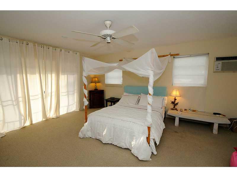 Safe quiet street, extra large bonus living area, bonus room off of master bedroom, 2 car covered garage plus