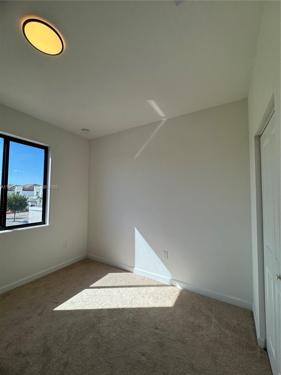 VIA VENTURA NEIGHBORHOOD - Residential Lease