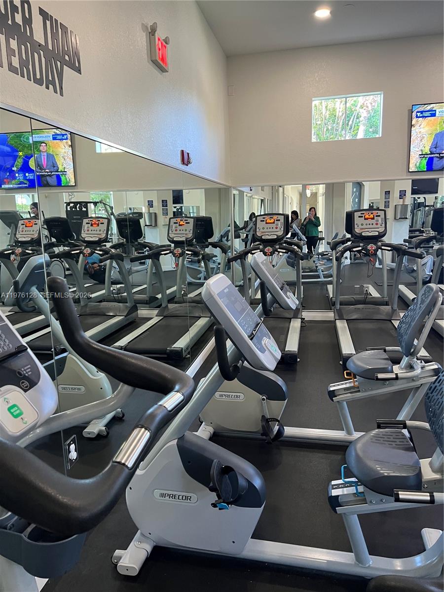 ISLANDS AT DORAL TOWNHOME - Residential