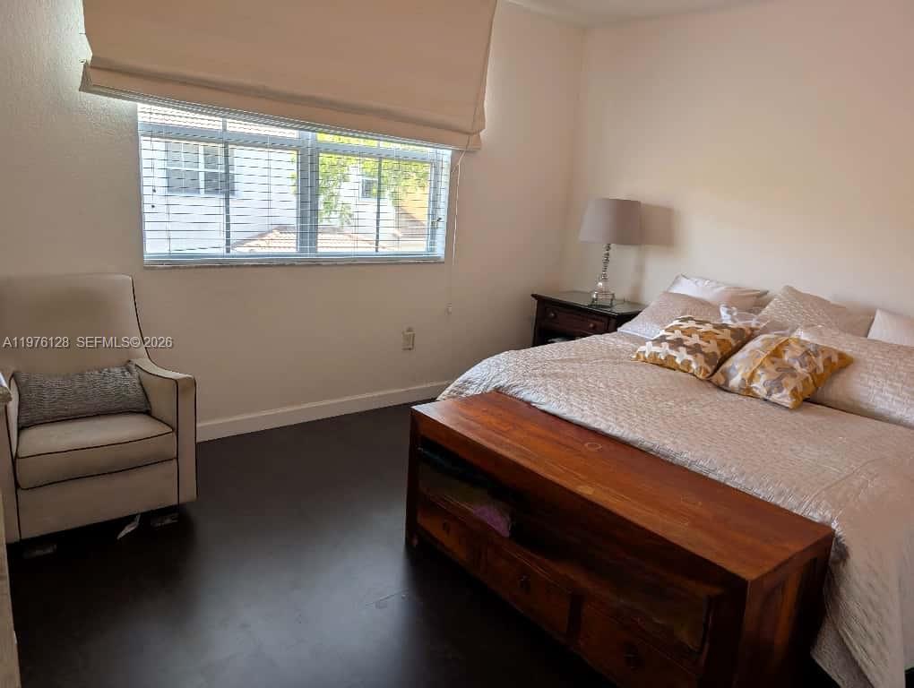 ISLANDS AT DORAL TOWNHOME - Residential