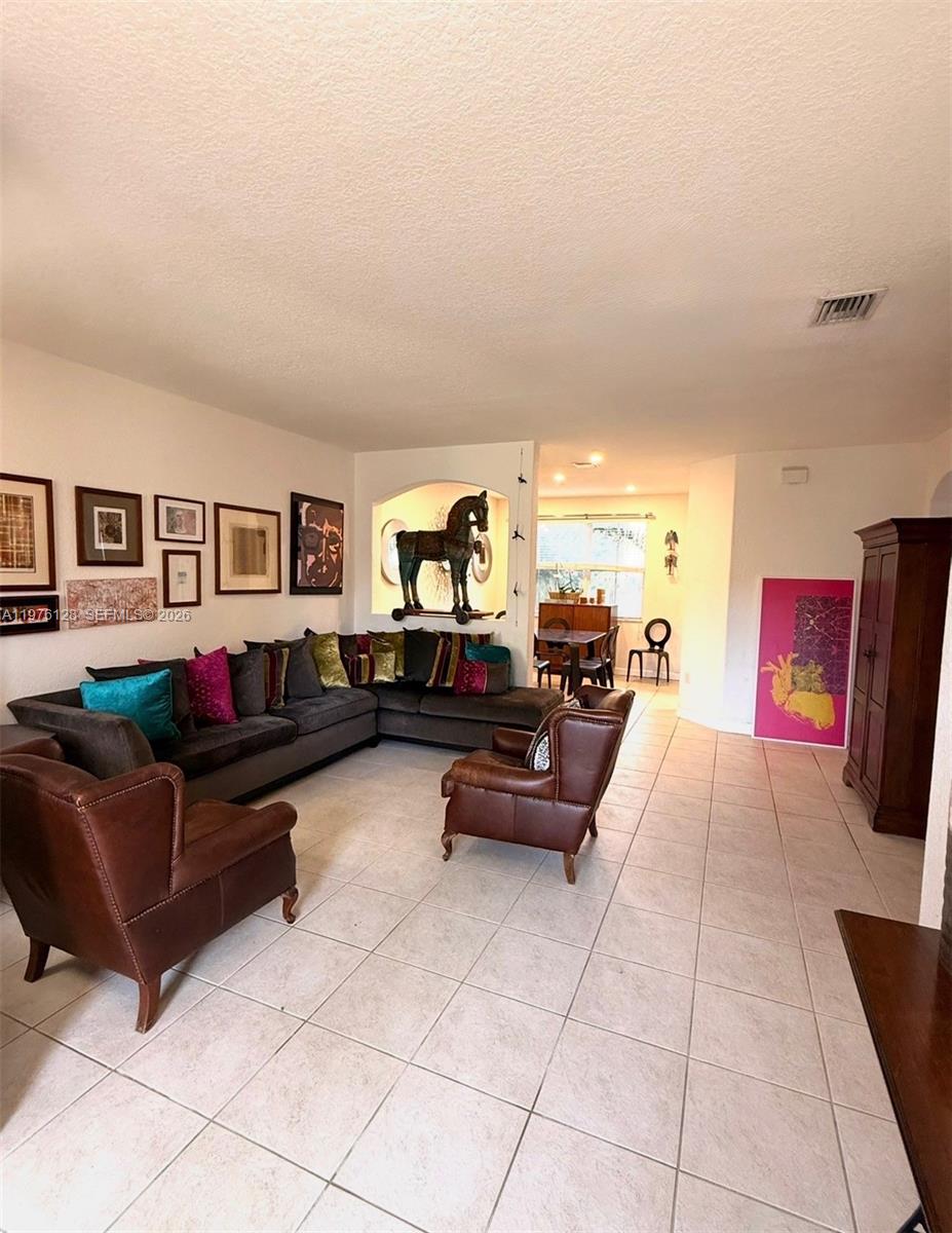 ISLANDS AT DORAL TOWNHOME - Residential