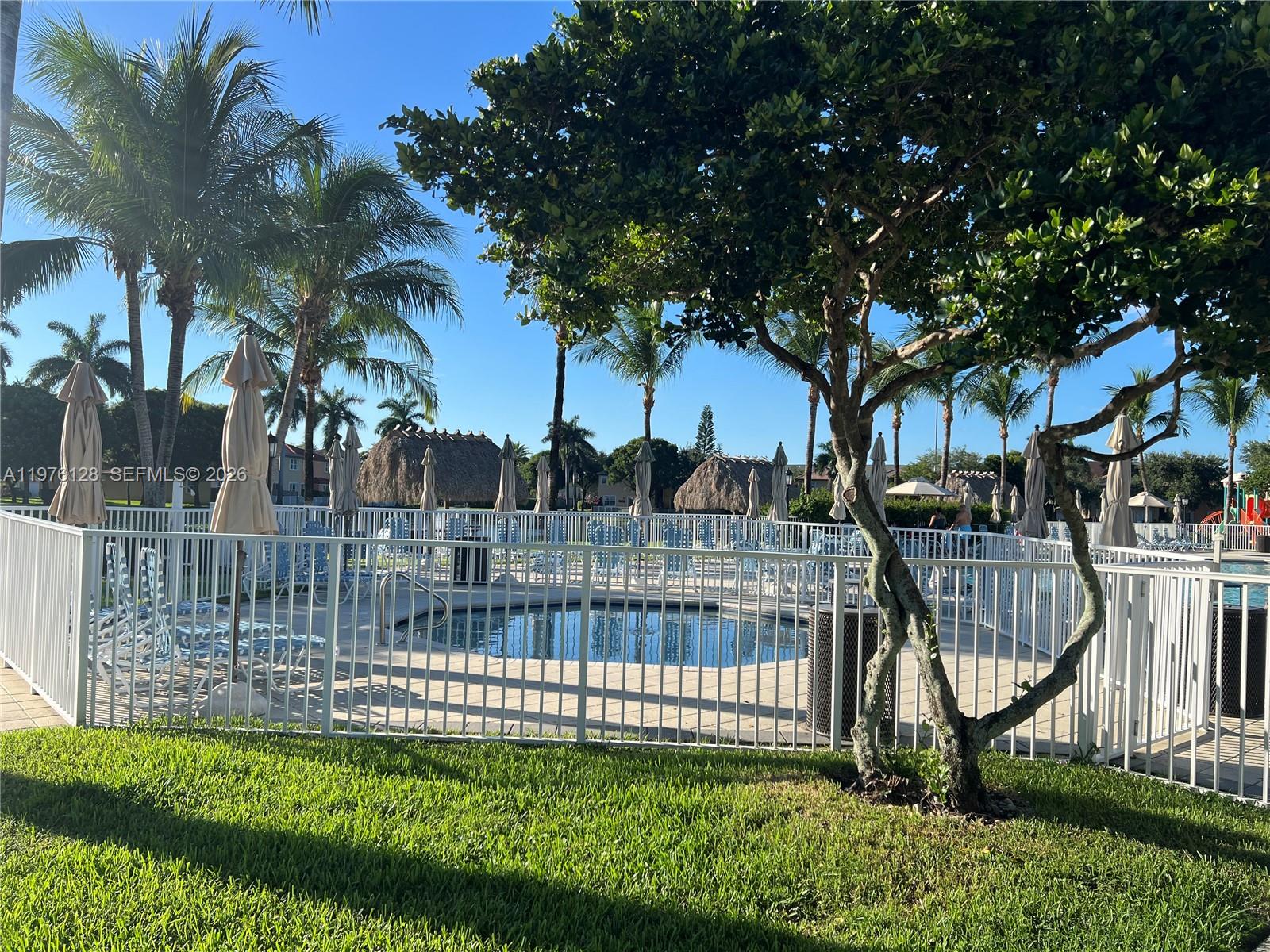 ISLANDS AT DORAL TOWNHOME - Residential