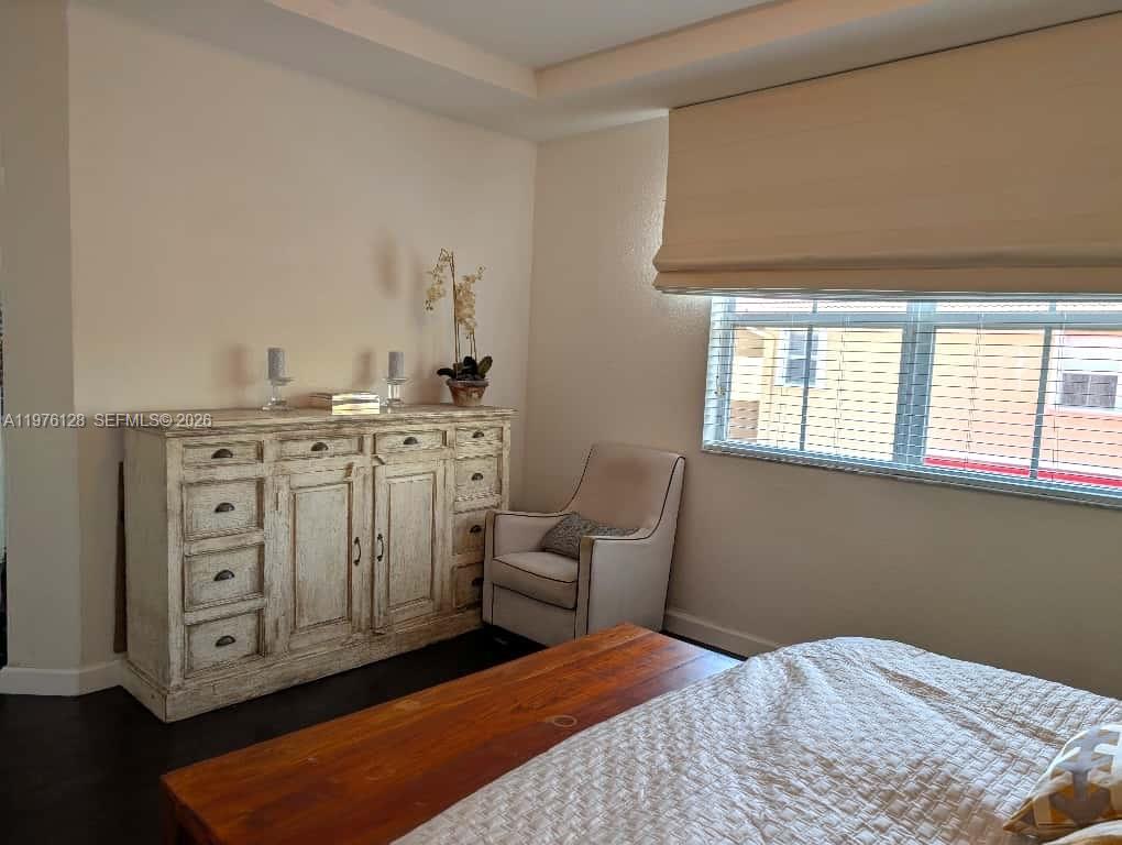 ISLANDS AT DORAL TOWNHOME - Residential