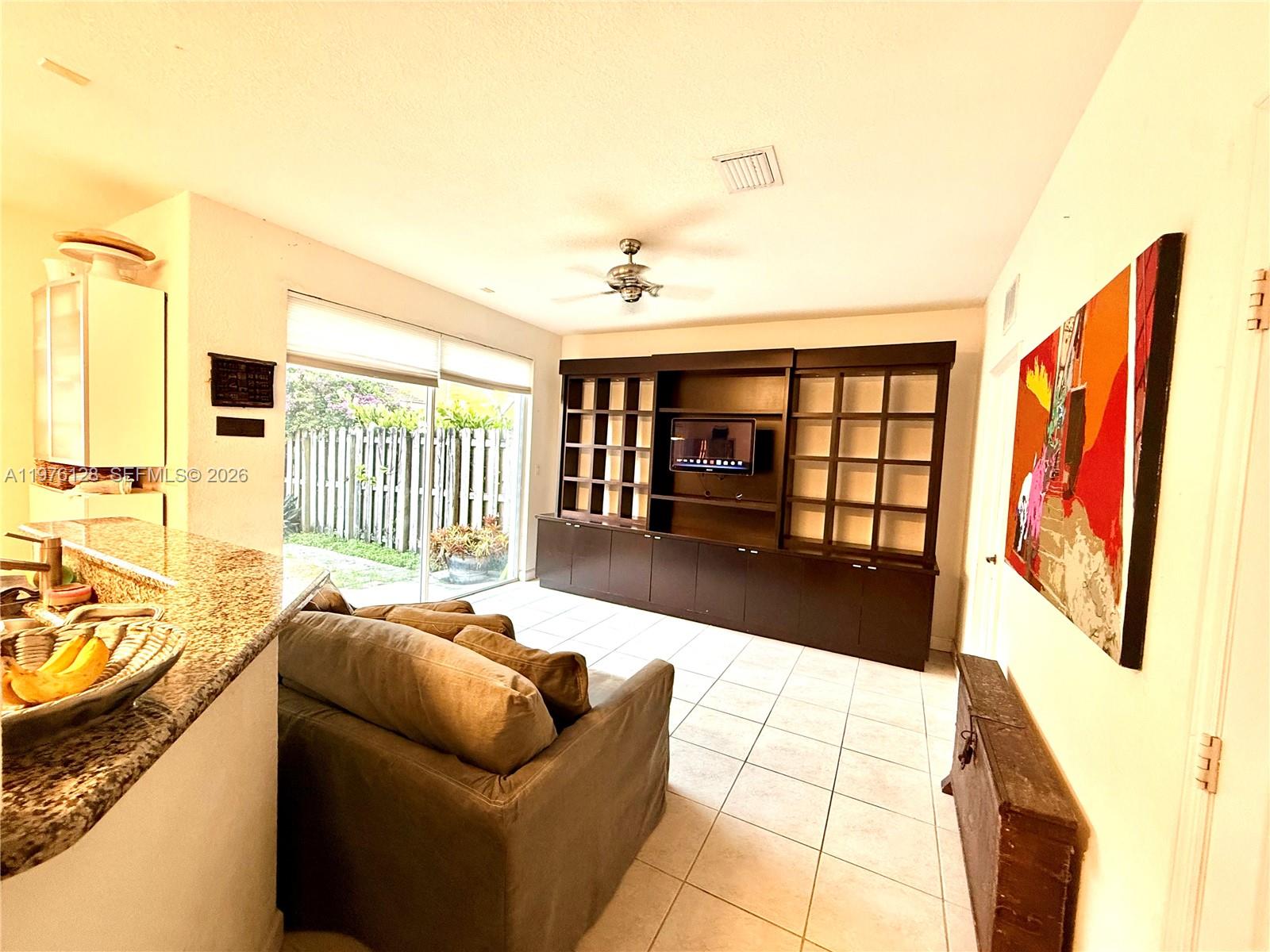 ISLANDS AT DORAL TOWNHOME - Residential