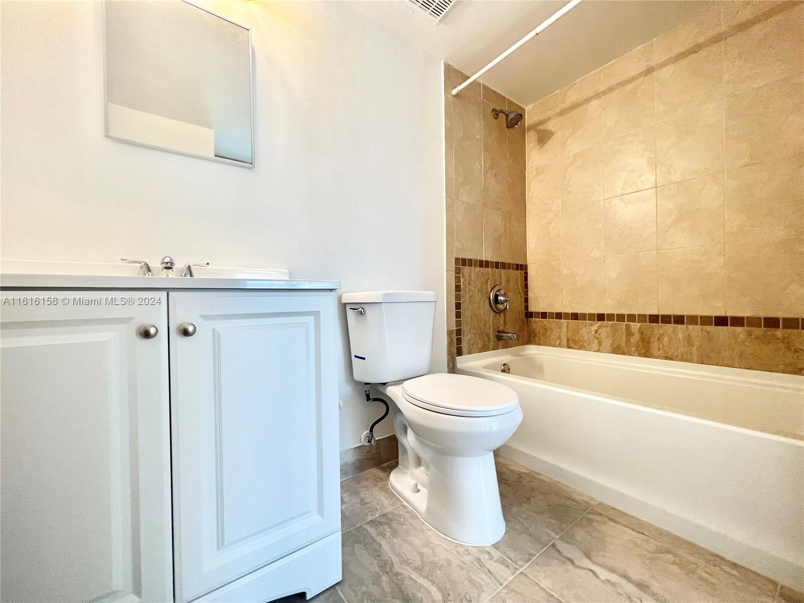 INTERNATIONAL TOWERS COND - Residential Lease