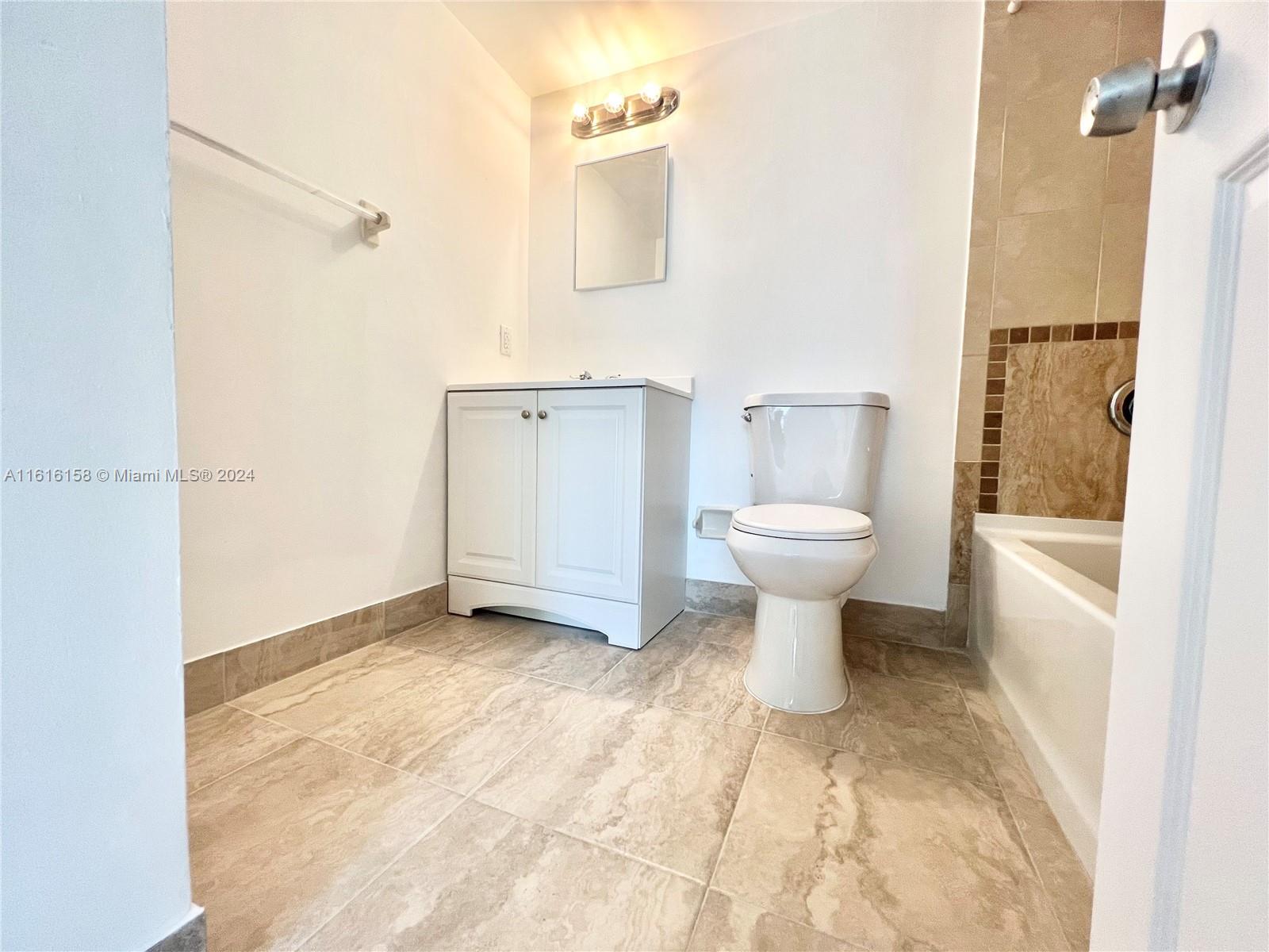 INTERNATIONAL TOWERS COND - Residential Lease