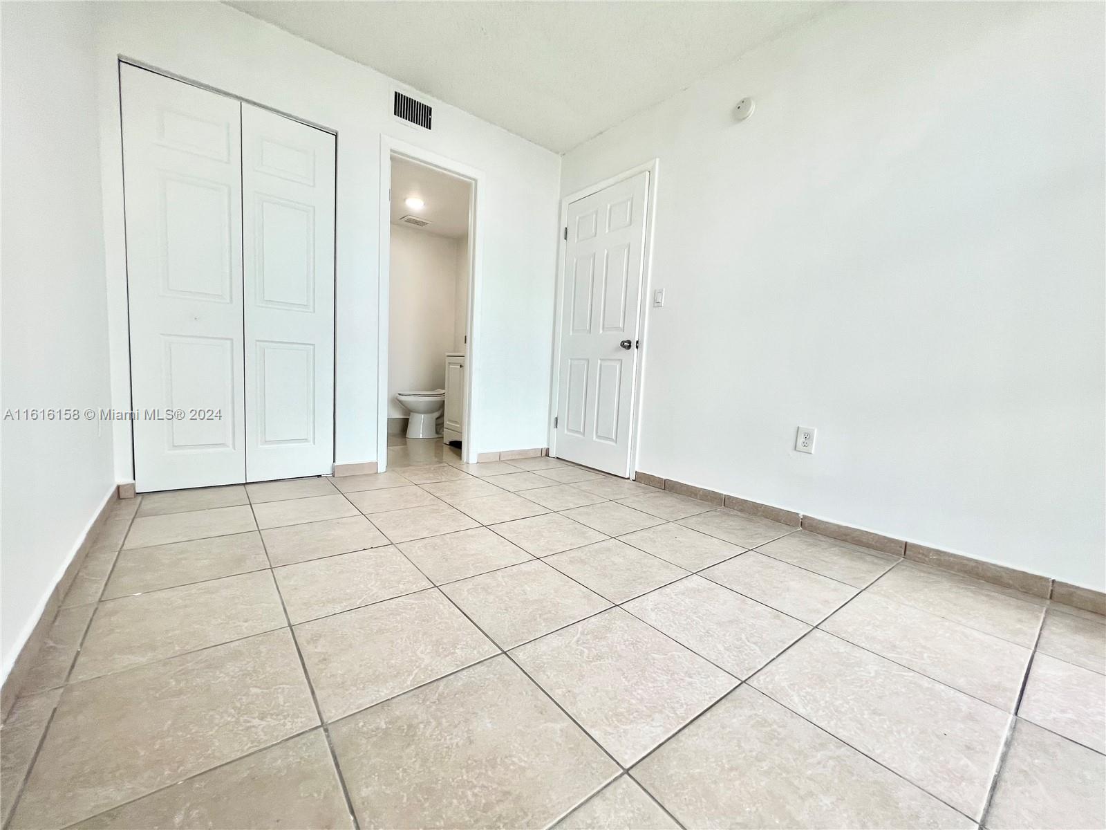 INTERNATIONAL TOWERS COND - Residential Lease