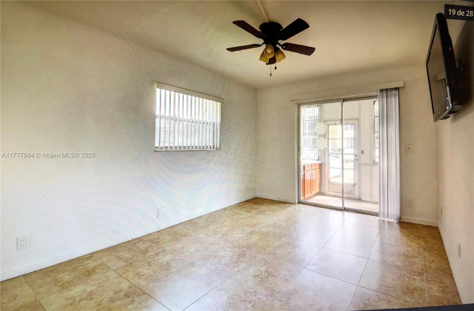 KINGS POINT SAXONY CONDOS - Residential