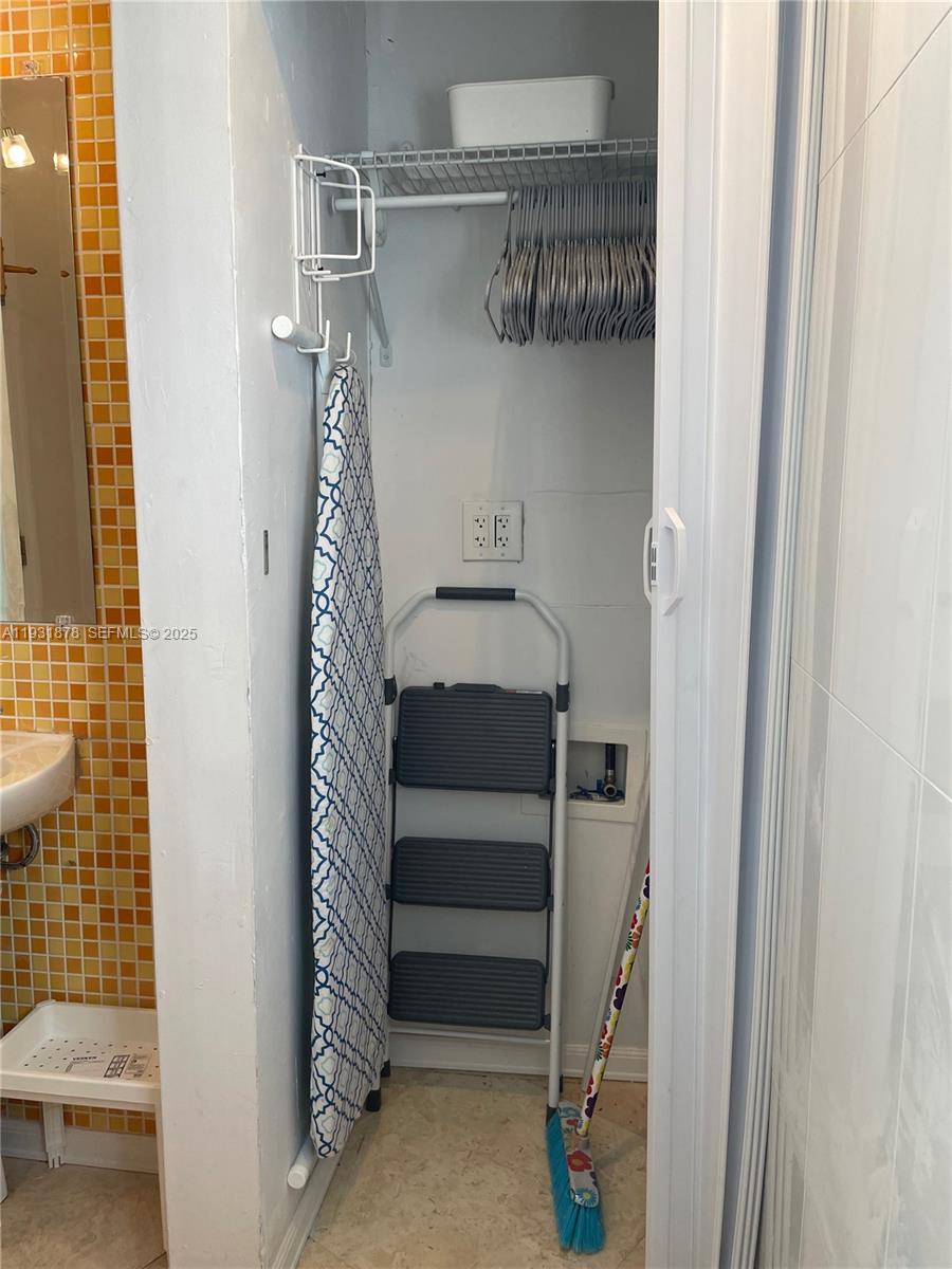 2ND REV PL OF PORT OF OCE - Residential Lease