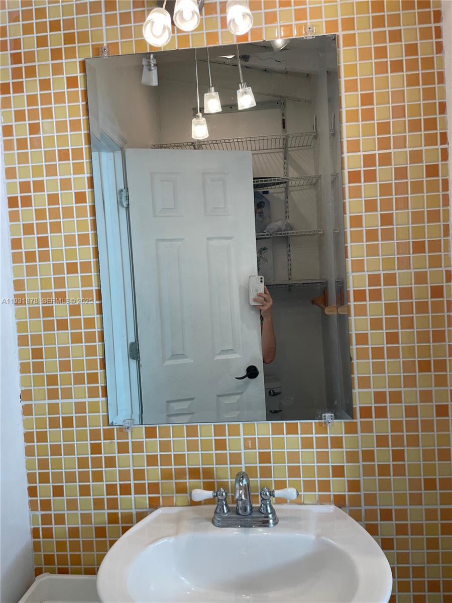 2ND REV PL OF PORT OF OCE - Residential Lease