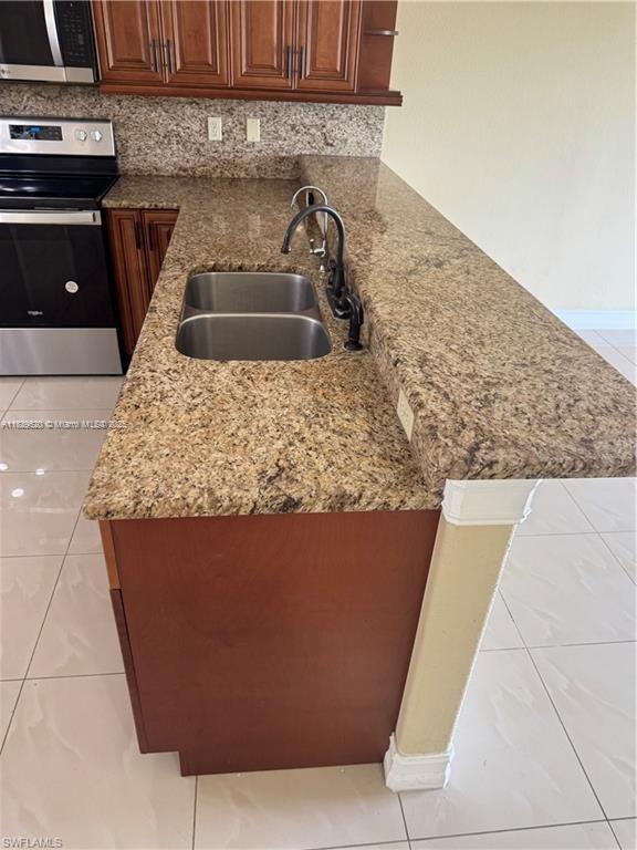 LEHIGH ESTATES - Residential Income