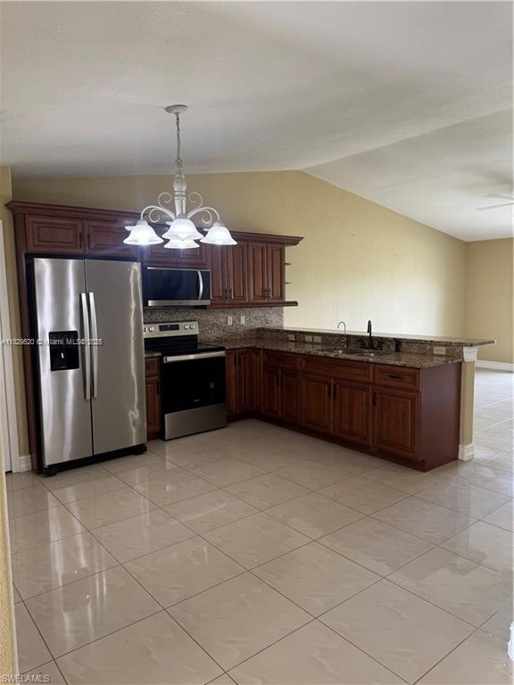 LEHIGH ESTATES - Residential Income