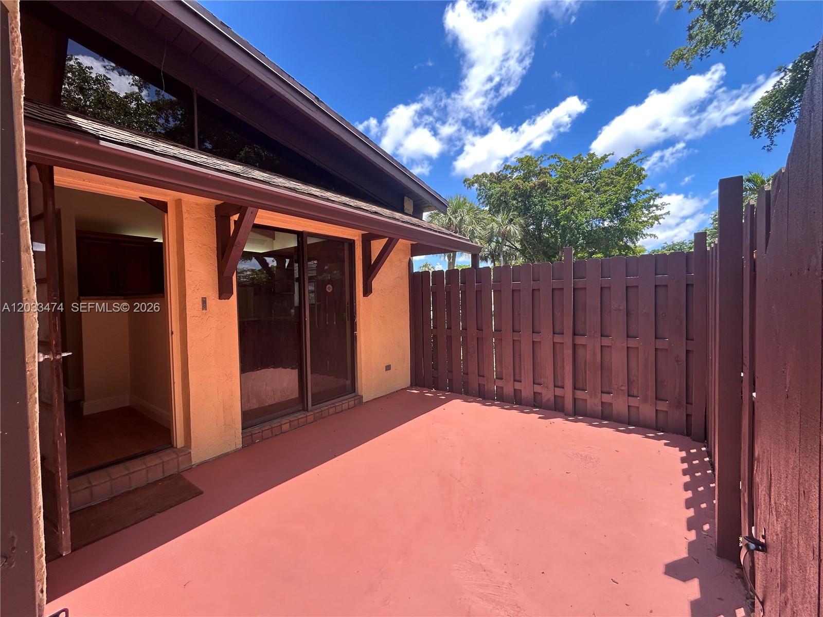539 Briarwood Cir 2-57