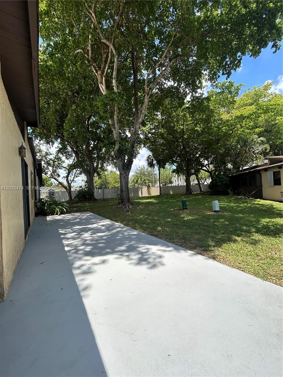 539 Briarwood Cir 2-57