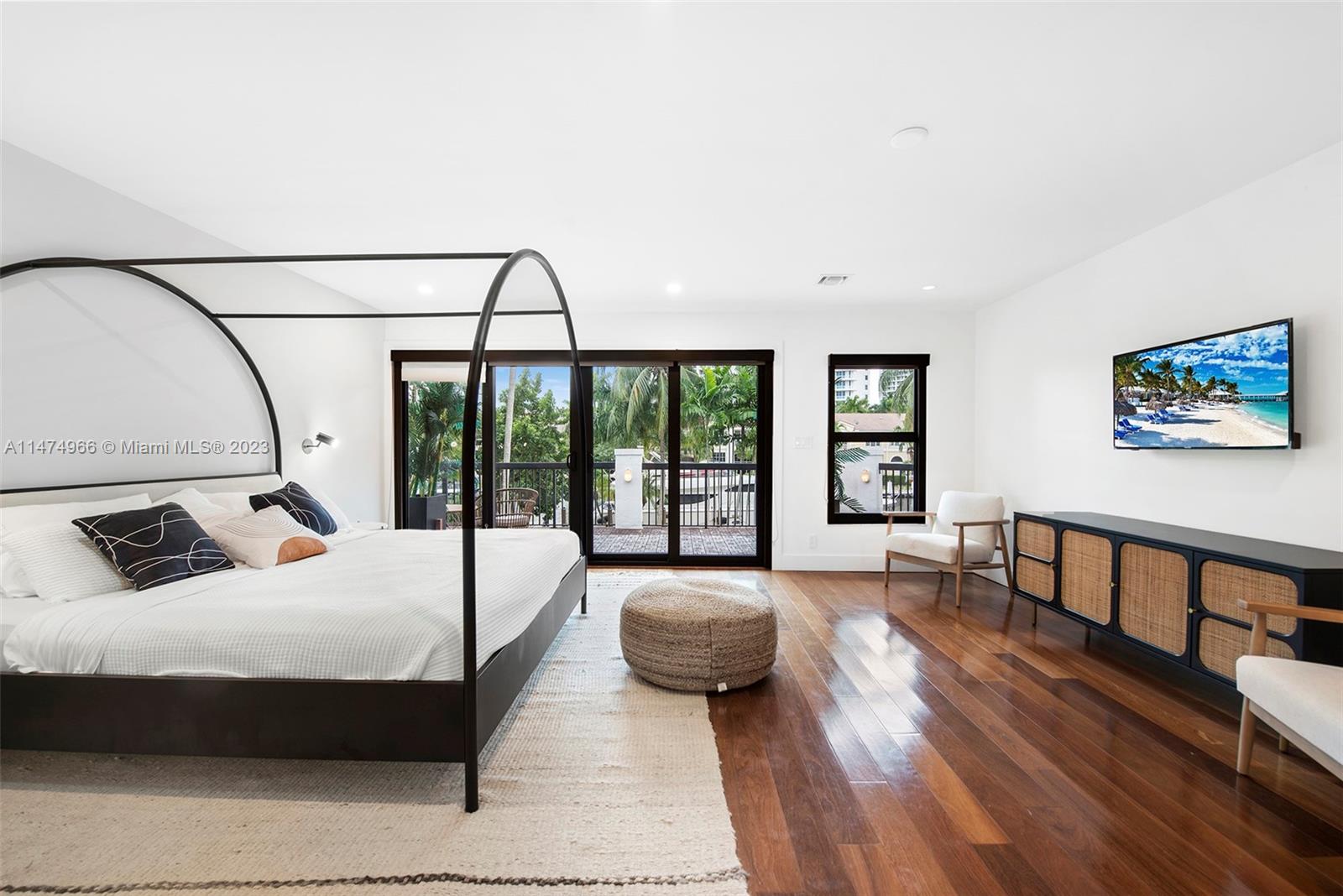 GOLDEN ISLES ESTATES FIRS - Residential