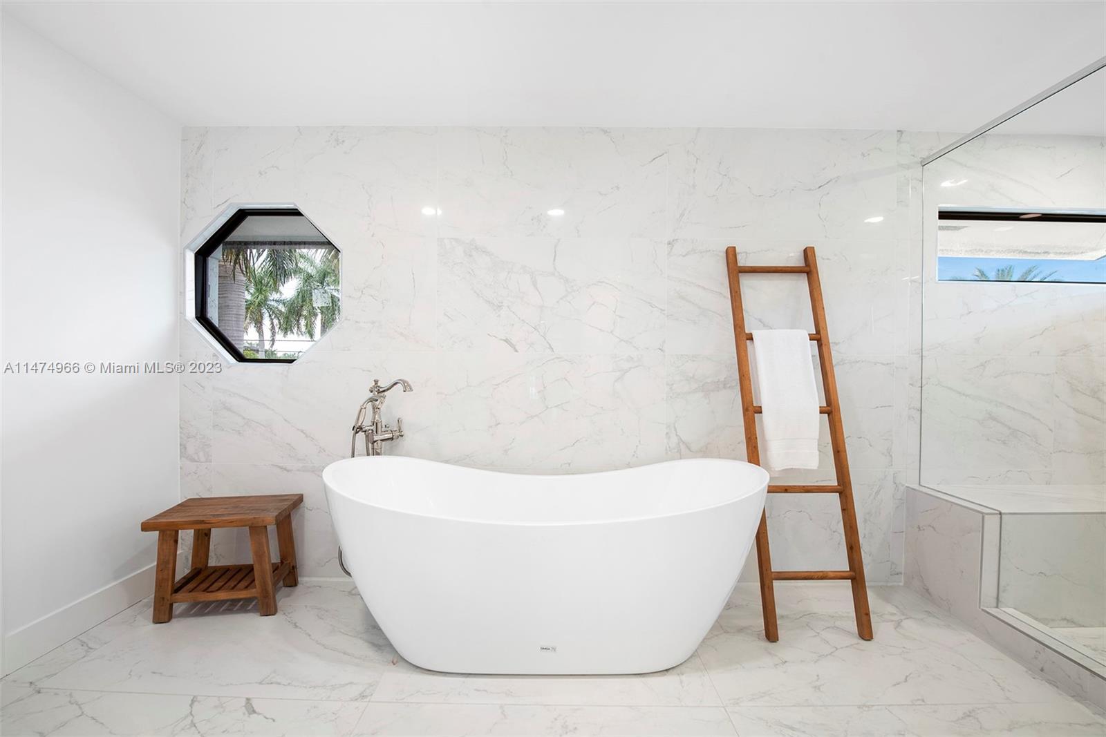 GOLDEN ISLES ESTATES FIRS - Residential