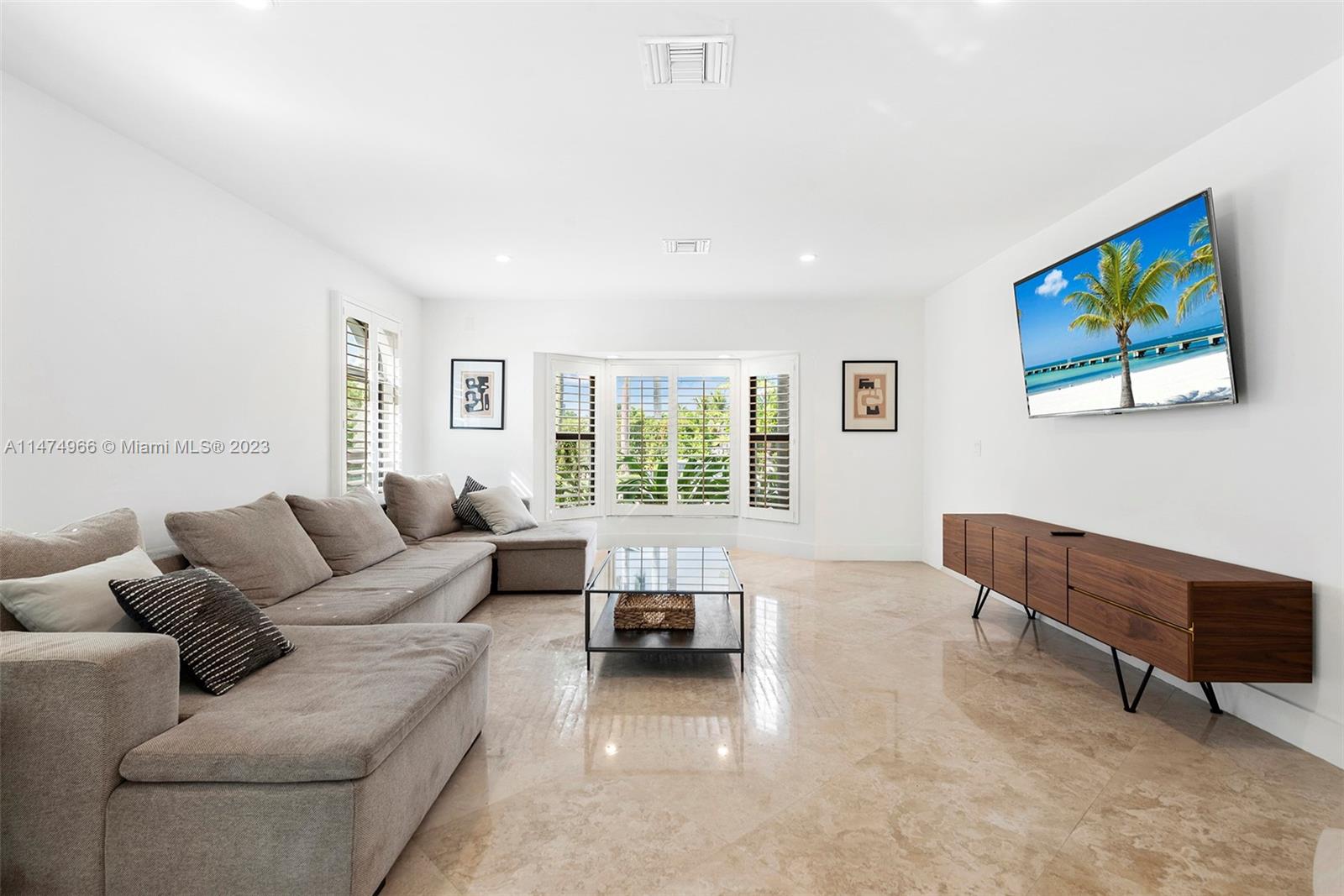 GOLDEN ISLES ESTATES FIRS - Residential