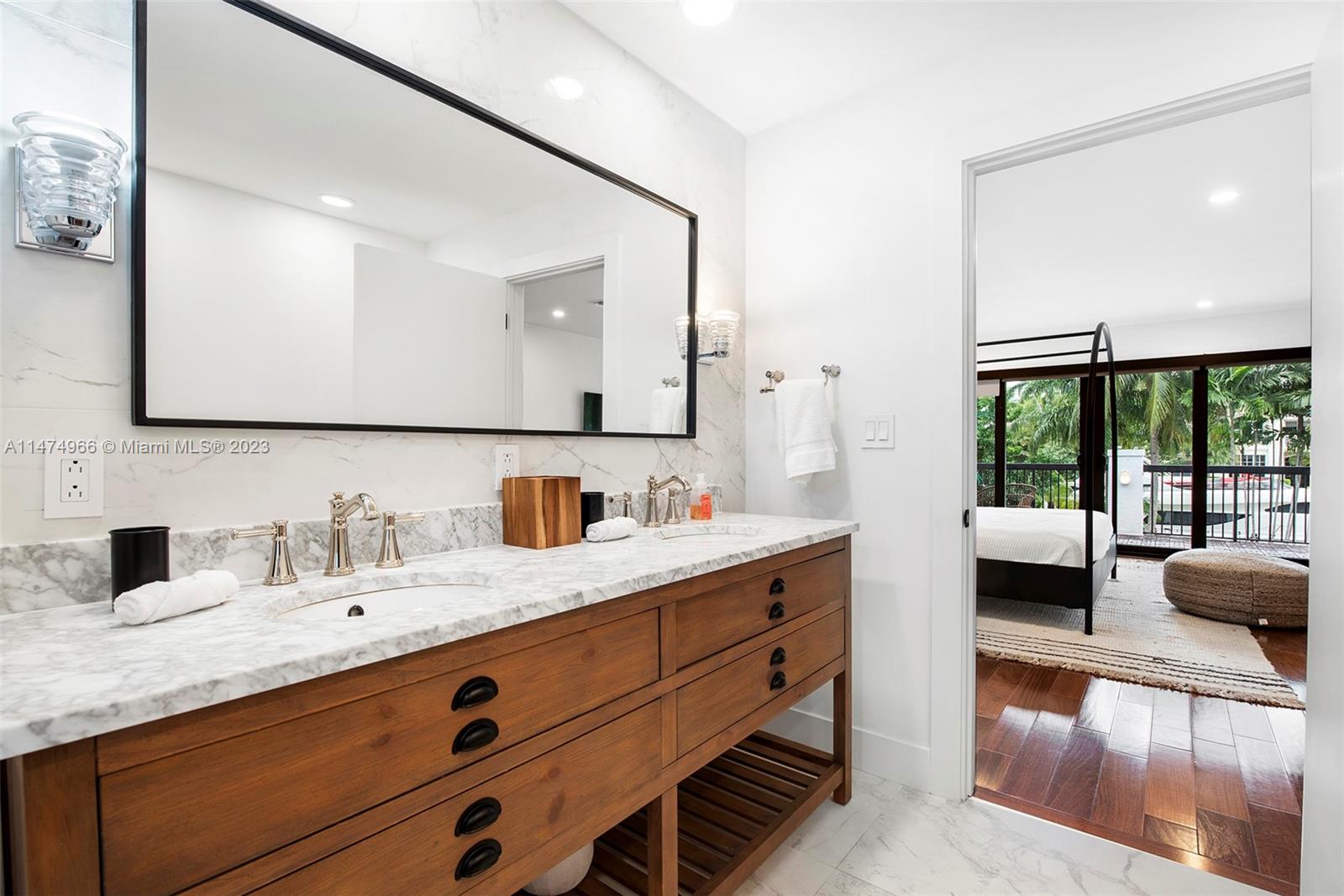 GOLDEN ISLES ESTATES FIRS - Residential