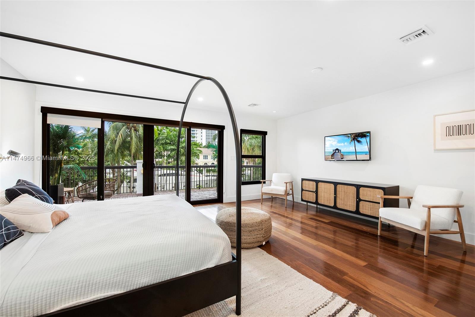 GOLDEN ISLES ESTATES FIRS - Residential