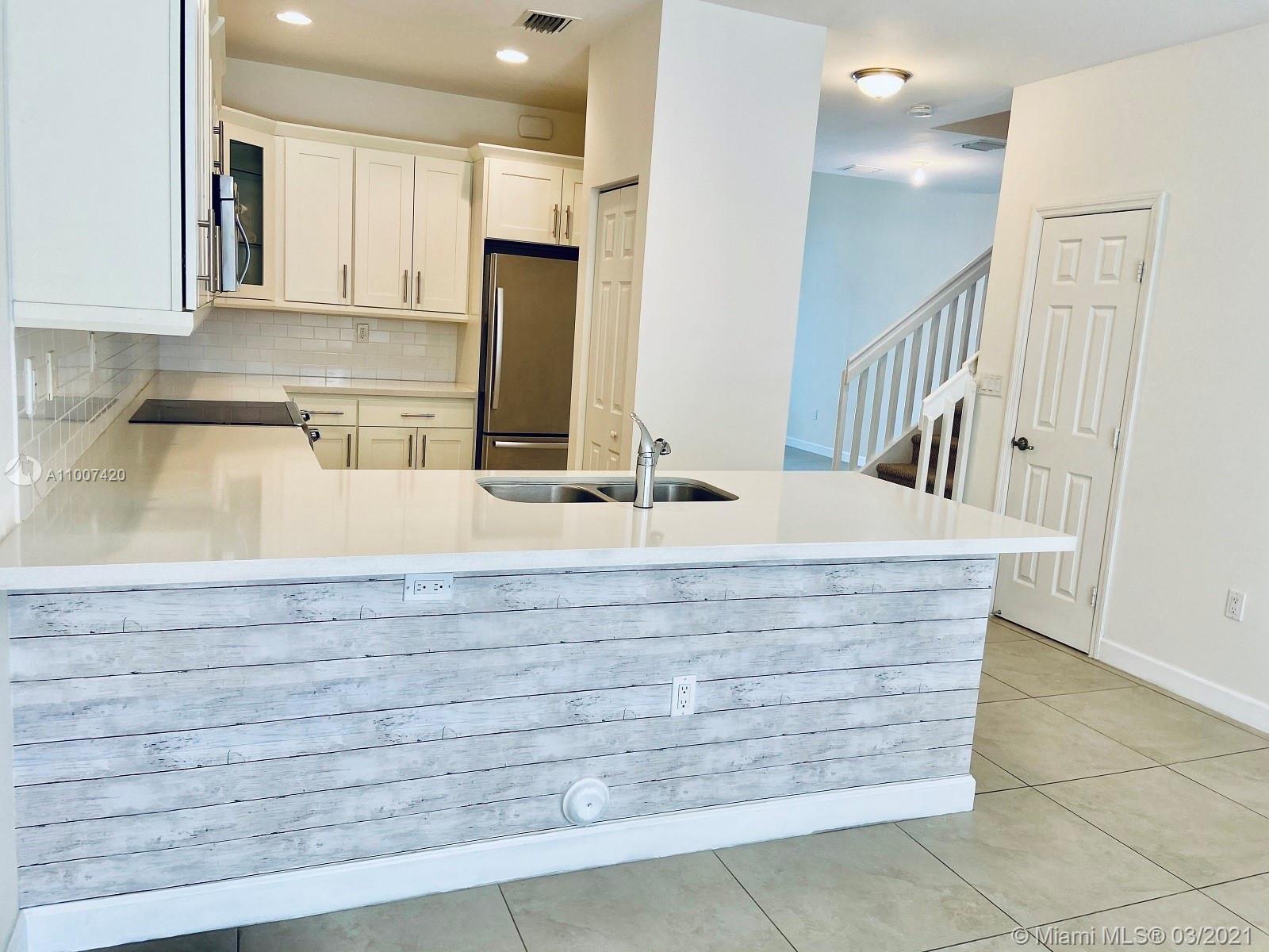 DORAL CAY - Residential Lease