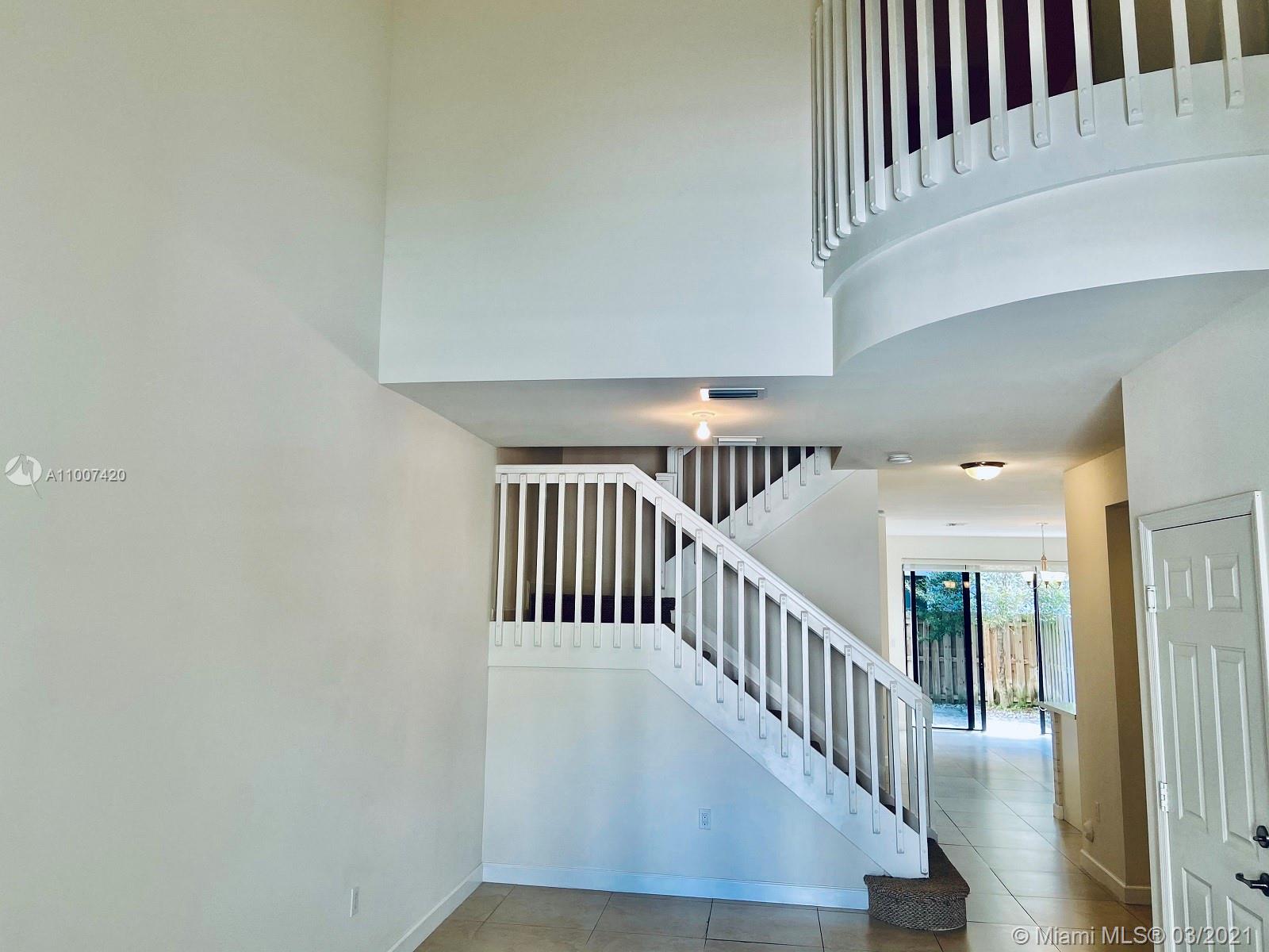 DORAL CAY - Residential Lease