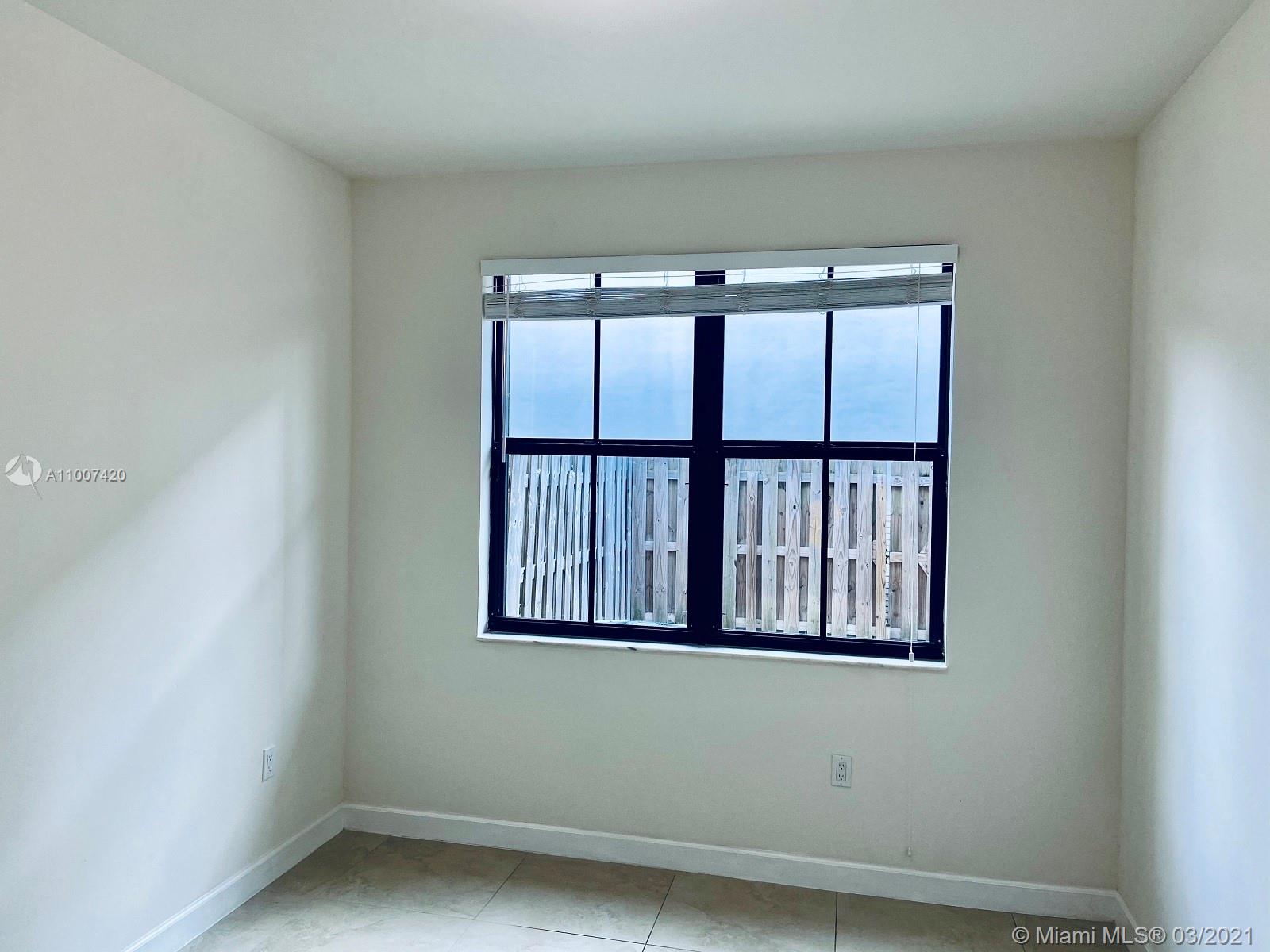 DORAL CAY - Residential Lease