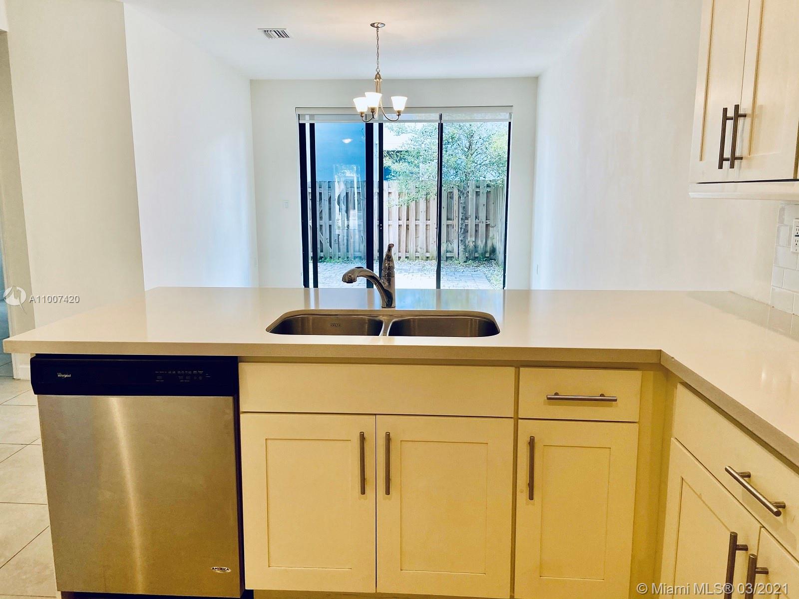 DORAL CAY - Residential Lease