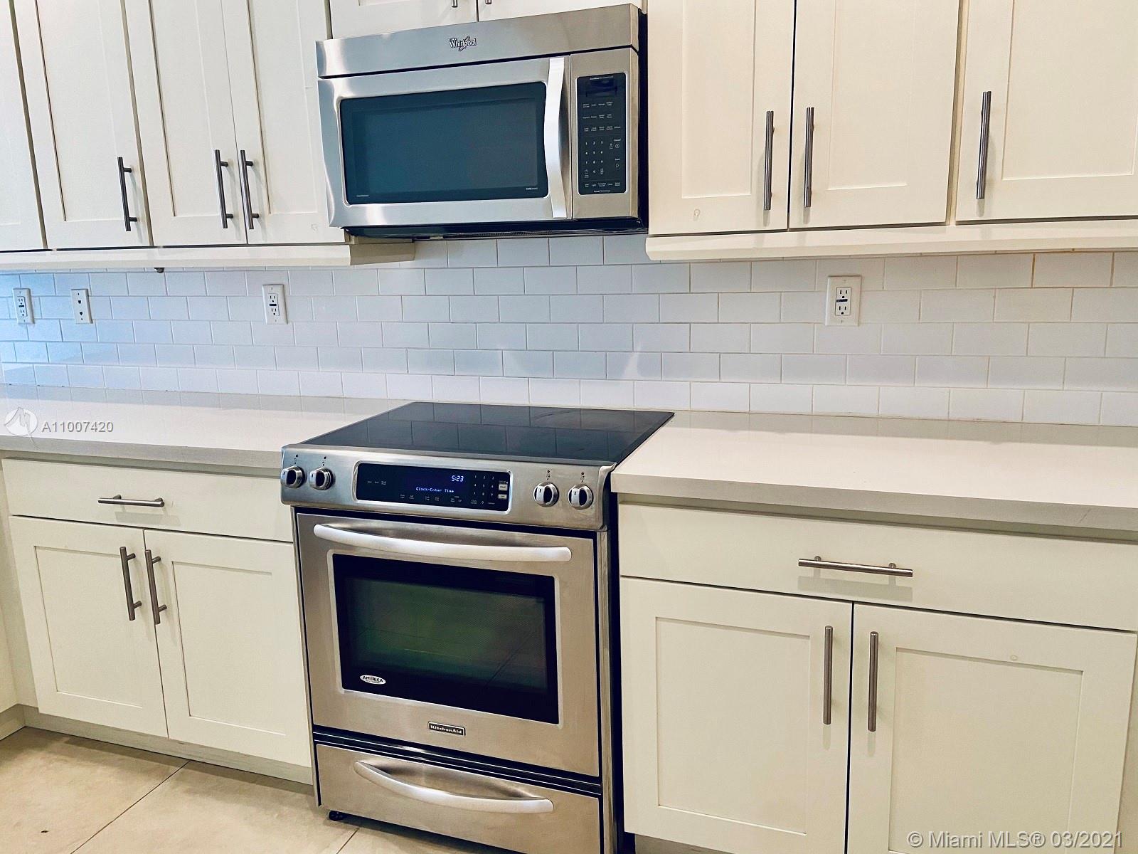 DORAL CAY - Residential Lease