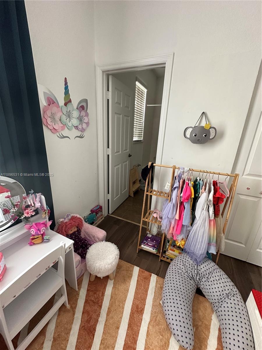 MIRAMAR RESIDENTIAL PLAT - Residential Lease