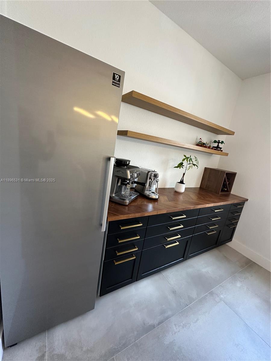 MIRAMAR RESIDENTIAL PLAT - Residential Lease