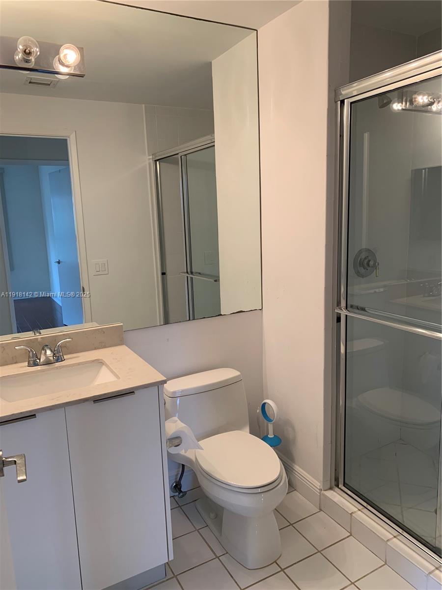 RESORT VILLA ONE CONDO - Residential Lease