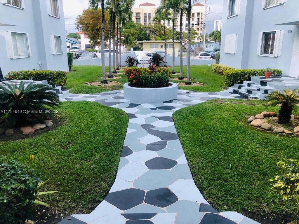 Rental Property at 520 Sw 10th St 1-A, Miami, Broward County, Florida - Bedrooms: 2 
Bathrooms: 1  - $2,250 MO.
