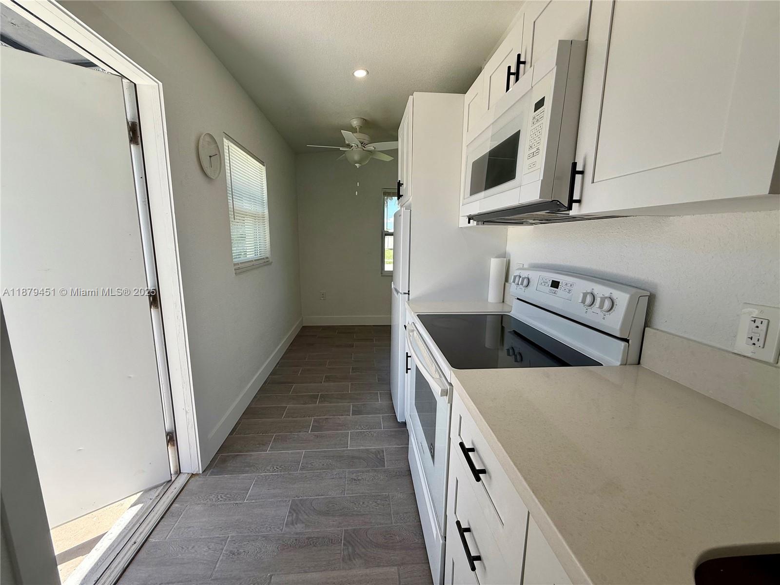 PORT CHARLOTTE - Residential Lease