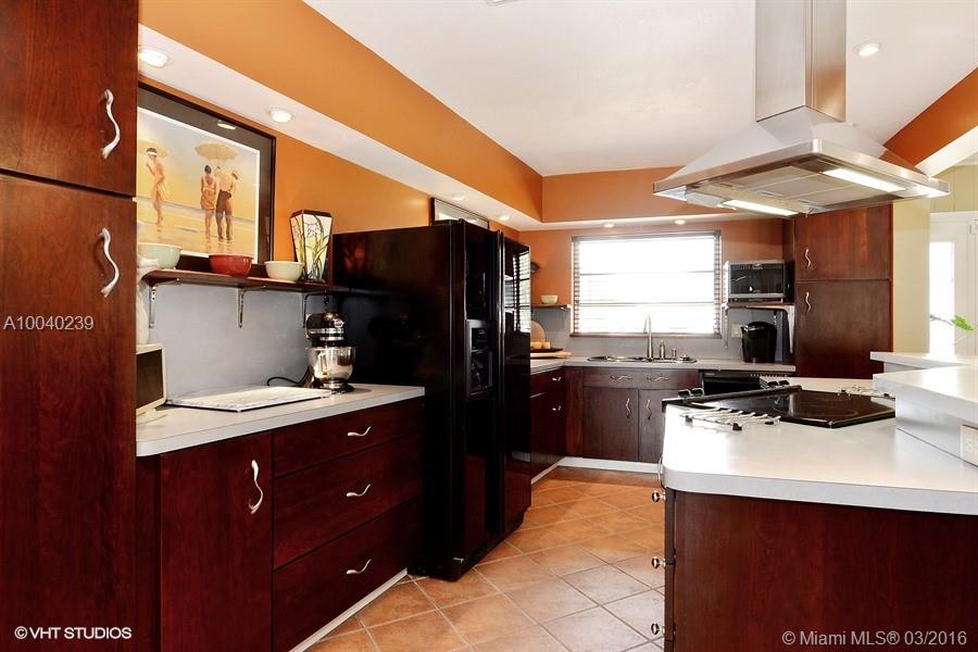 Lloyd Estates - Residential