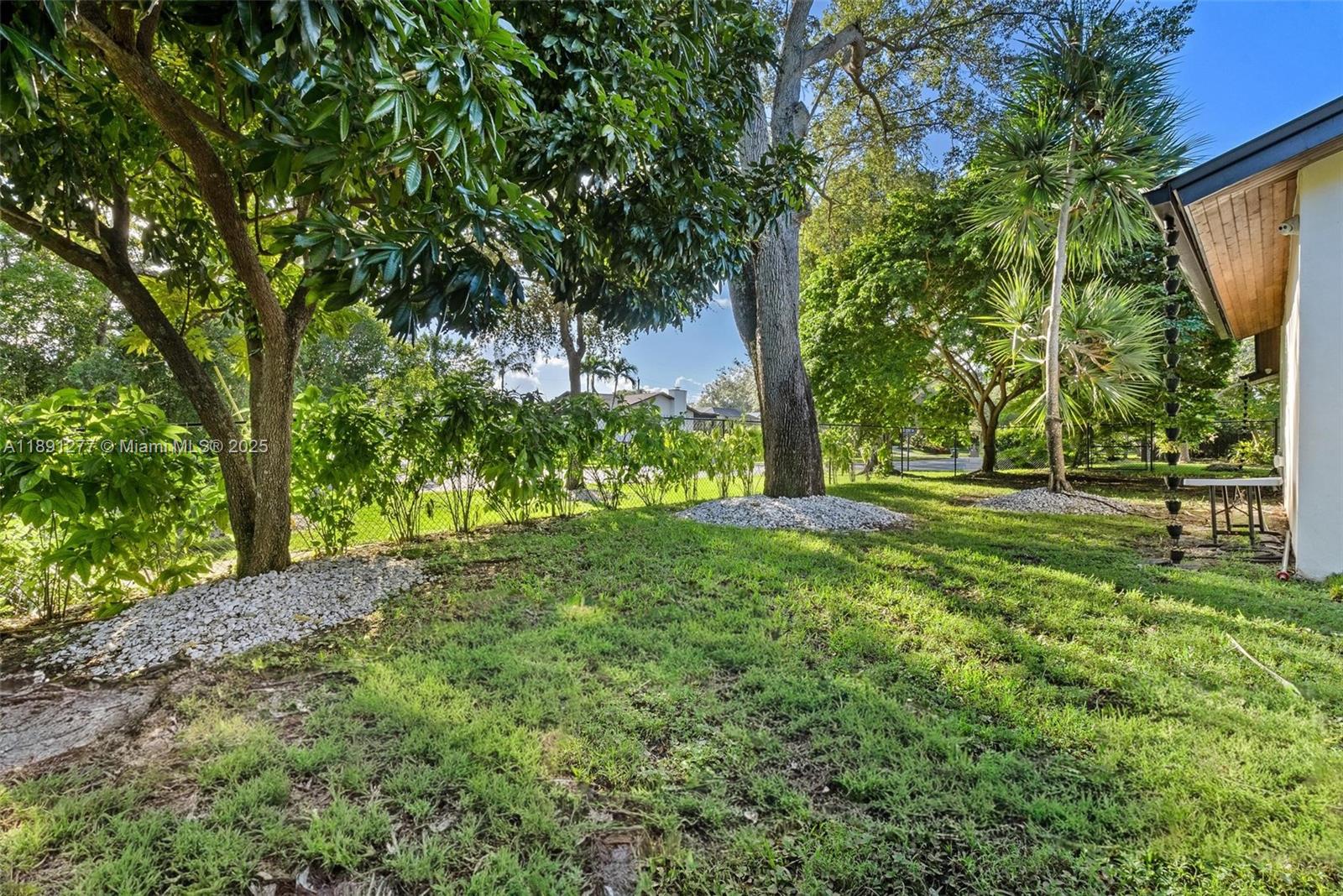 DEL-MAR ESTATES FIRST ADD - Residential Lease