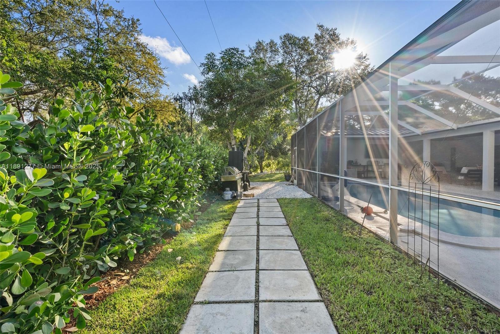 DEL-MAR ESTATES FIRST ADD - Residential Lease