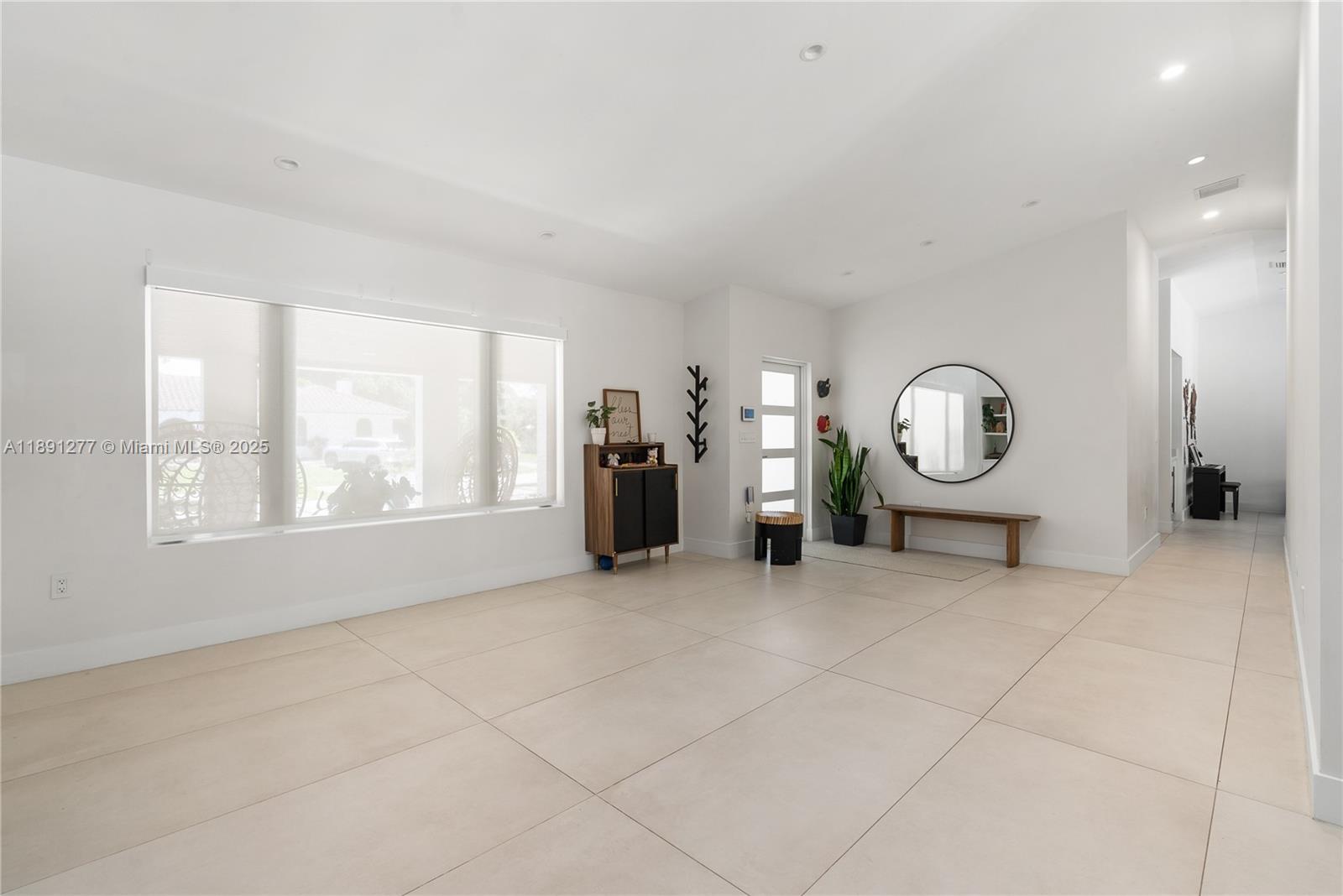 DEL-MAR ESTATES FIRST ADD - Residential Lease