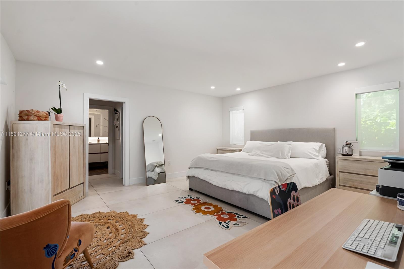 DEL-MAR ESTATES FIRST ADD - Residential Lease