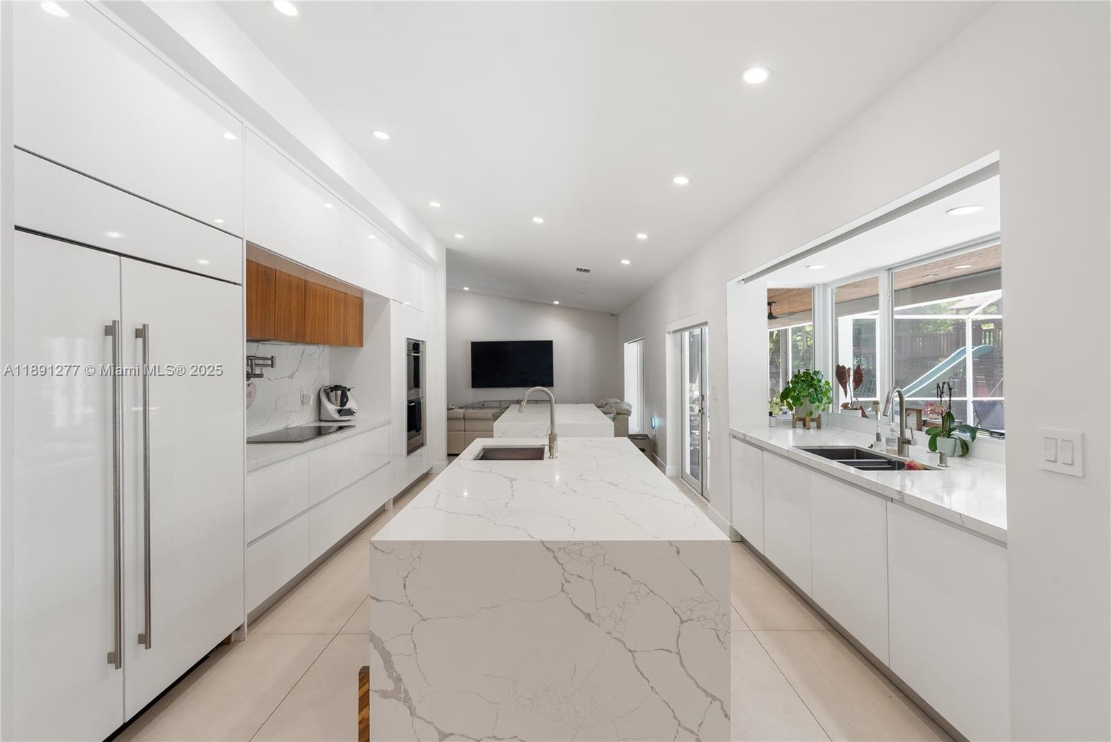 DEL-MAR ESTATES FIRST ADD - Residential Lease