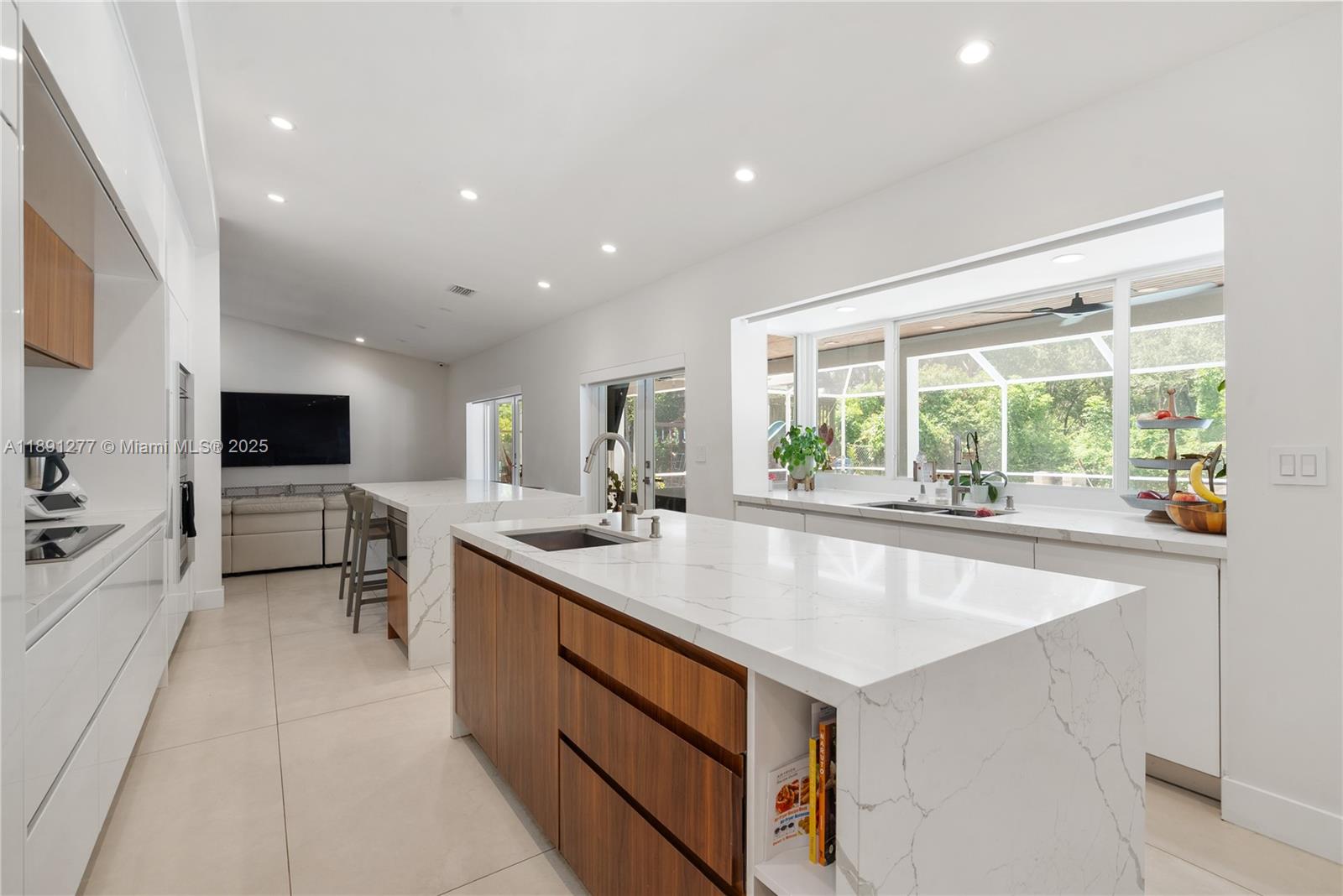 DEL-MAR ESTATES FIRST ADD - Residential Lease