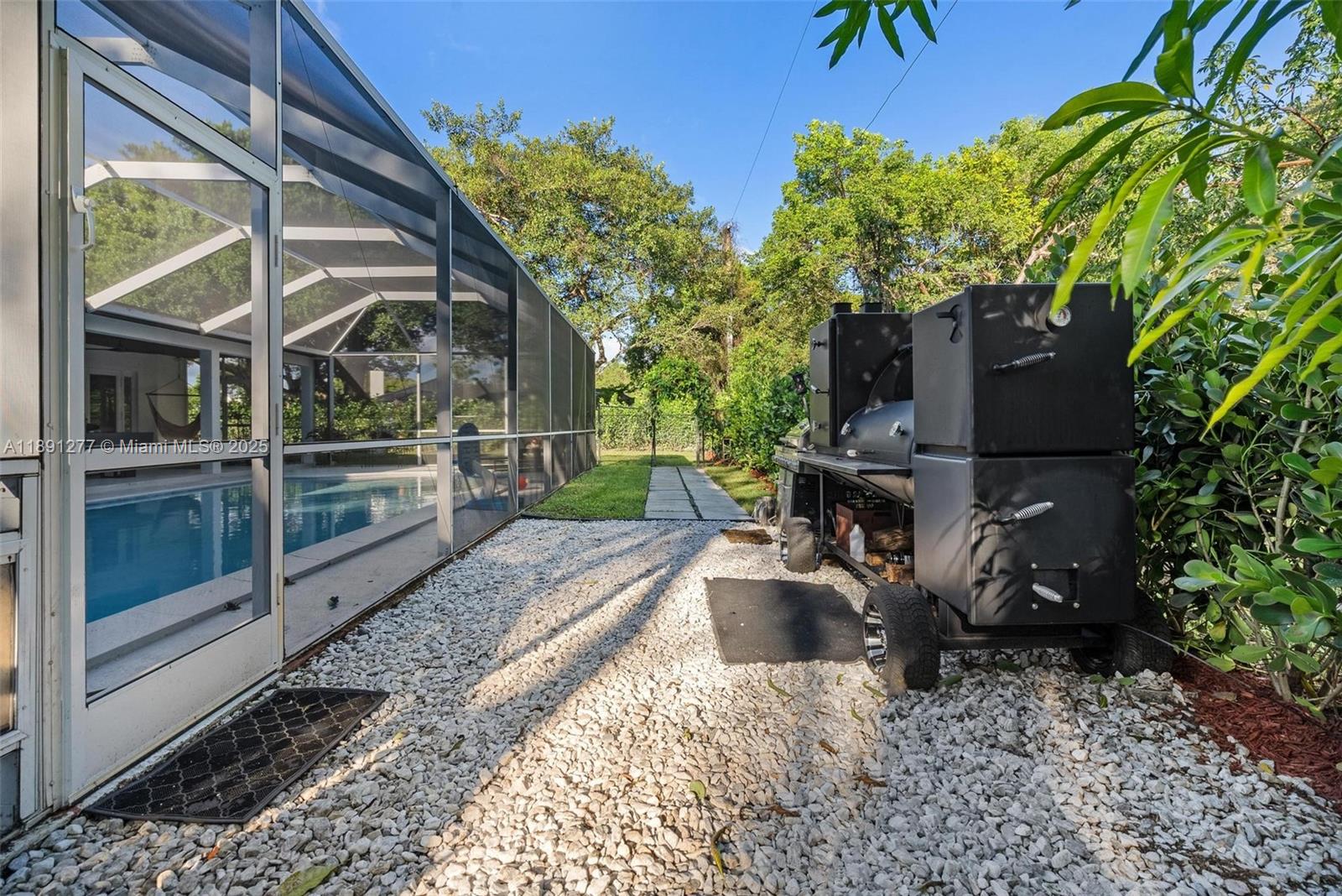 DEL-MAR ESTATES FIRST ADD - Residential Lease