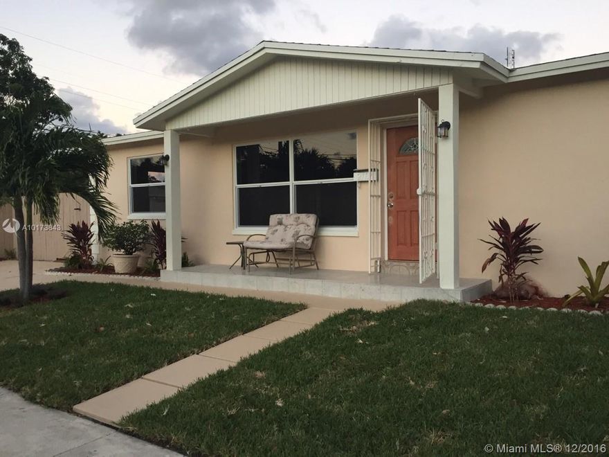 Not REO Not Short Sale 3/2 bath + Pool in West Palm 
Property remodeled with new bathrooms, plumbing, electrical, fresh painting, closet door, new windows, etc. Pool great condition. Not violations, Not liens, Clean title. Great Location, close to highway I95, malls, rest, beach and airport, amazing opportunity to first home buyer, investor, or to 2nd home.
Only by appointment, cash, financial Welcome. if you been approved for a loan send me a copy of your approval letter, if not, I can help with that.