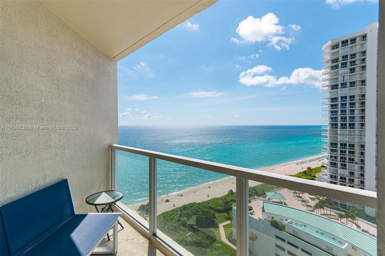 LA PERLA CONDO - Residential